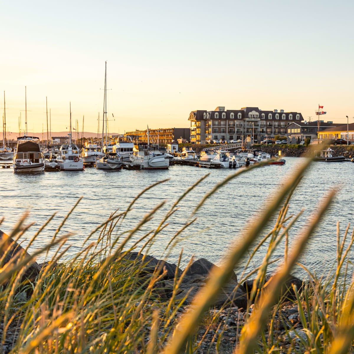 The hotel and marina in the evening.