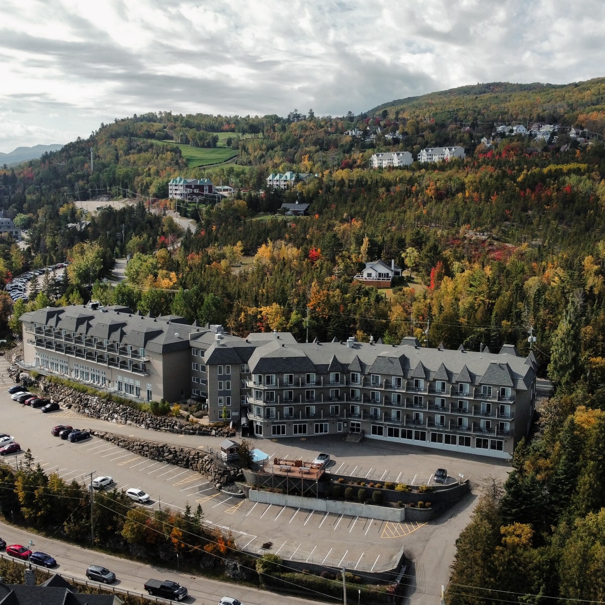 Hôtel Pavillons et Spa Le Petit Manoir du Casino 