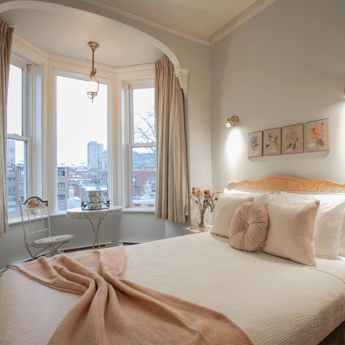 Hotel Manoir Sherbrooke, the room near the window