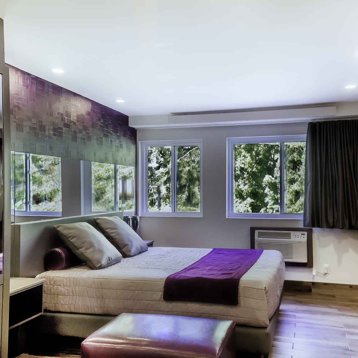 Hôtel-Motel Idéal Lajeunesse, room 'Flirtatious'