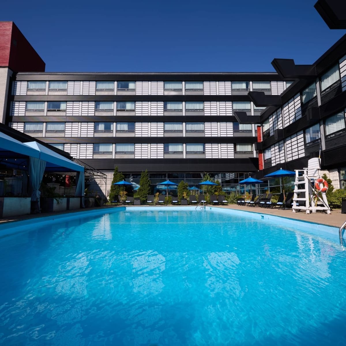 Hôtel Ruby Foo's - Large outdoor pool