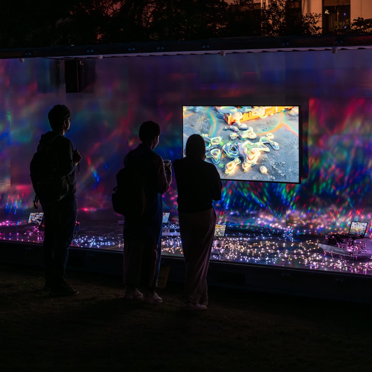 Exposition du village numérique par MUTEK.