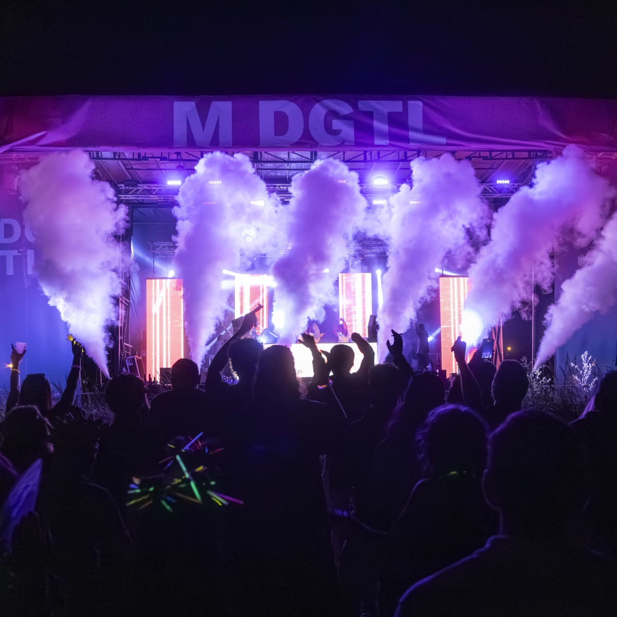 M DGTL.