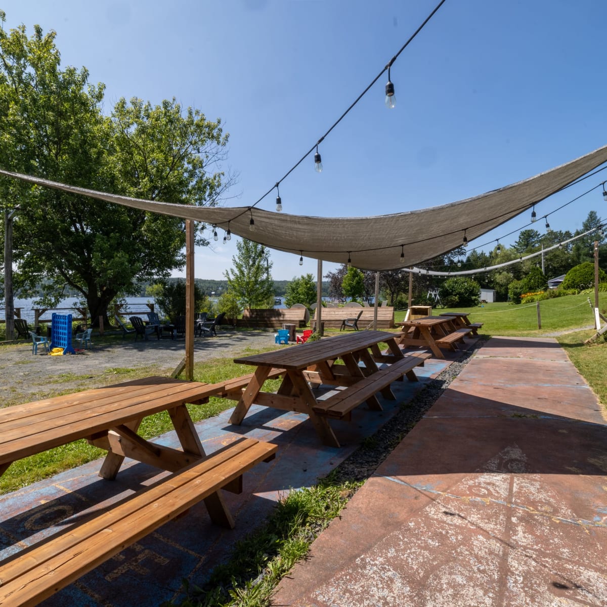 Picnic table.