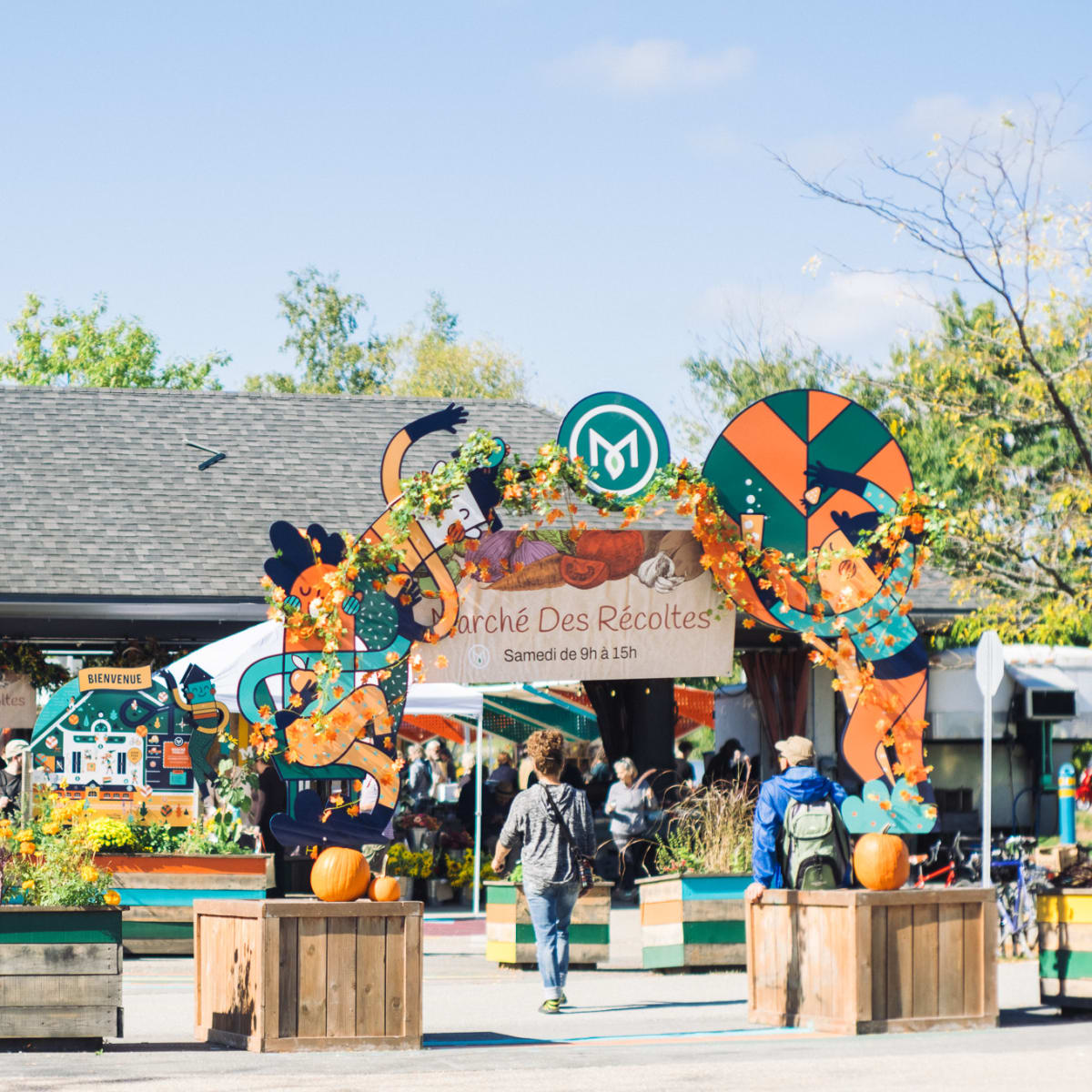 Market at the Station