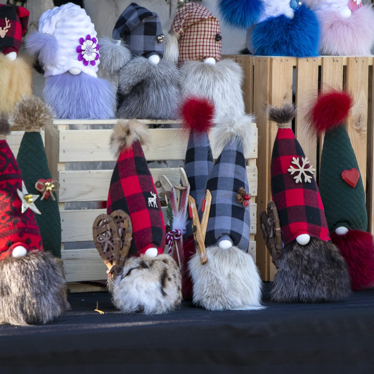 Perfect gift ideas to treat and surprise your loved ones for the holidays