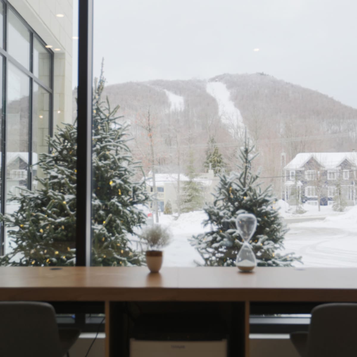 Winter with PAL+ | Touristic Experiences - Admire the snow-covered mountain
