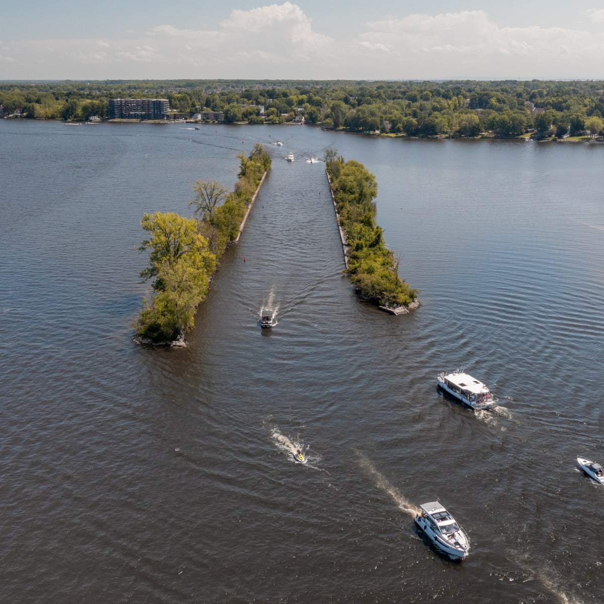 Escape close to home in Sainte-Anne-de-Bellevue - River shuttle sailing on Lake Saint-Louis