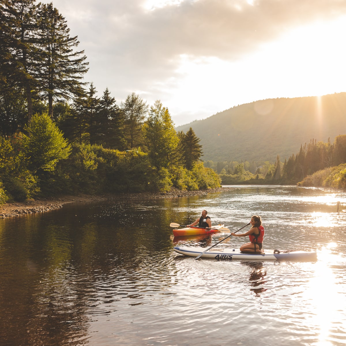 Tourisme Jacques-Cartier - Kayaking and paddleboarding