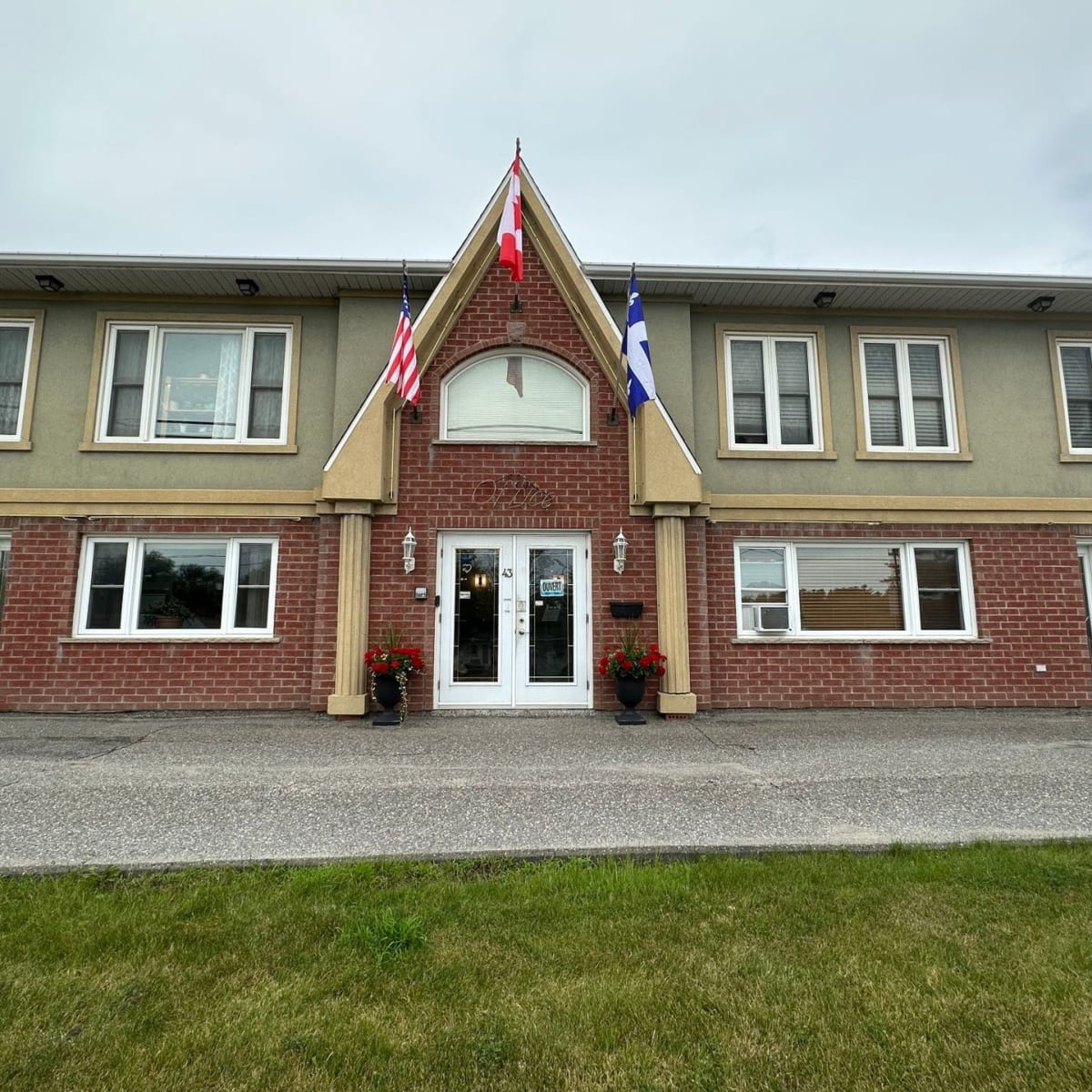 Façade du Motel Le Refuge.