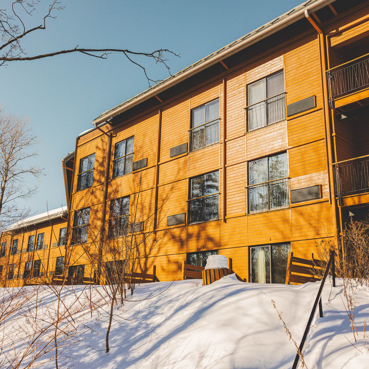 Rear exterior of the Hôtel-Musée Premières Nations.