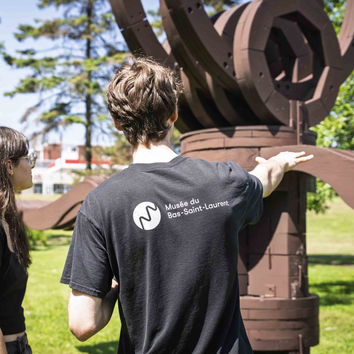 Guided walking tour of the Intervalle route, Bas-Saint-Laurent Museum.