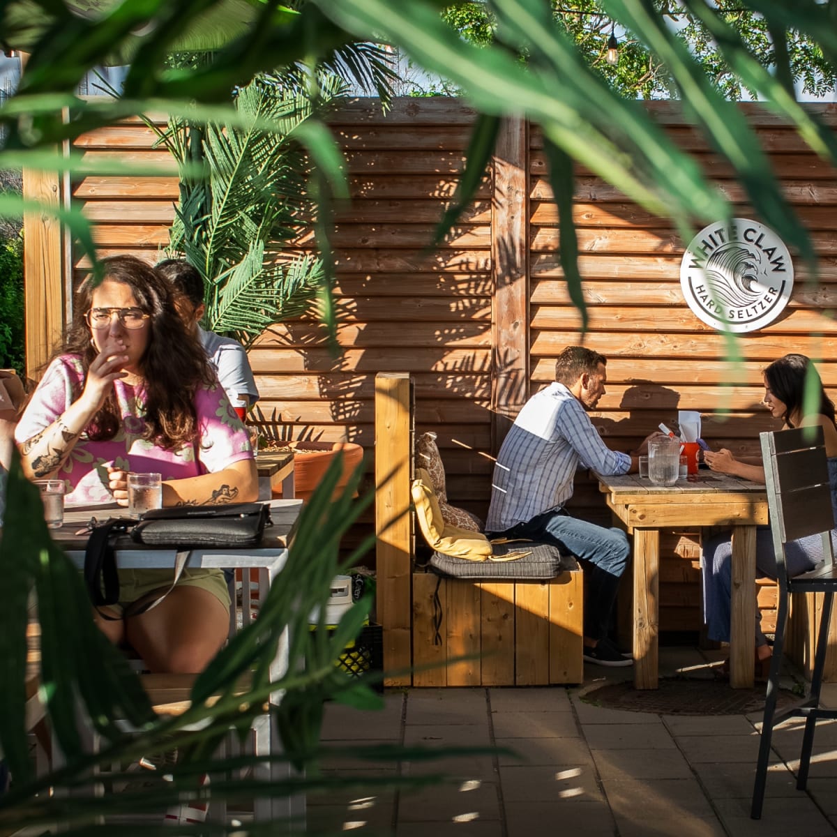 Tropical decor at Le Turf restaurant