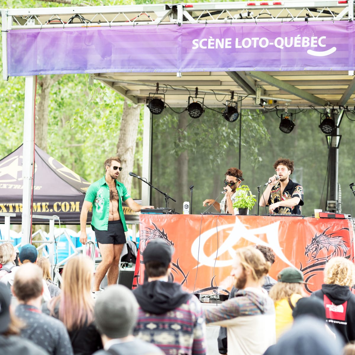 Oktoberfest de Repentigny - A show on a small outdoor stage