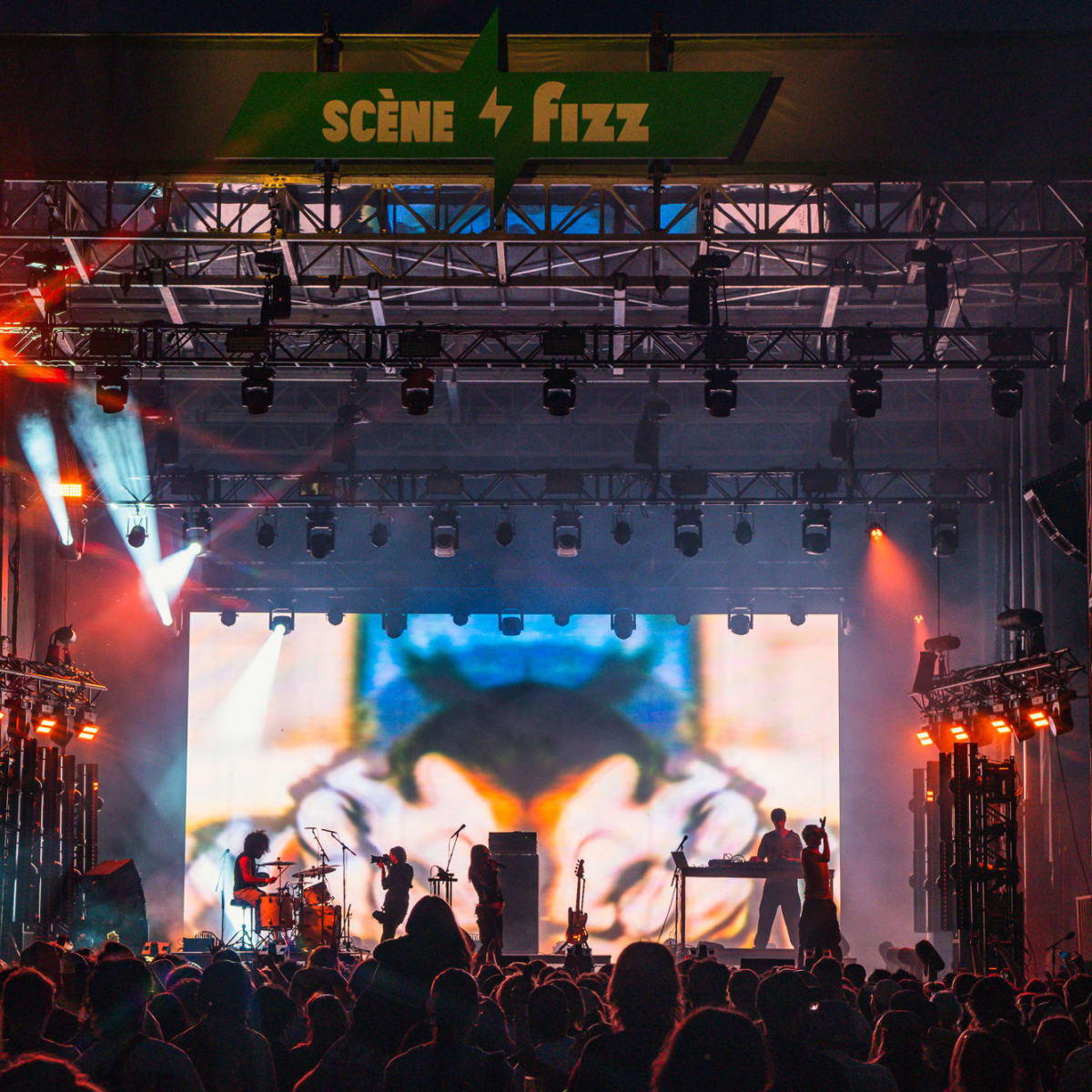 Artists on stage. 