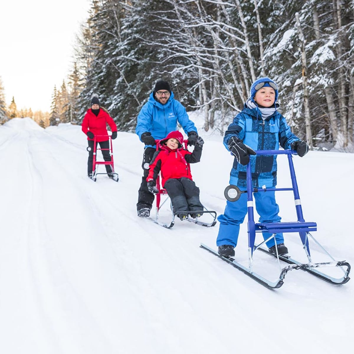Famille au Parc national d’Aiguebelle, en hiver.