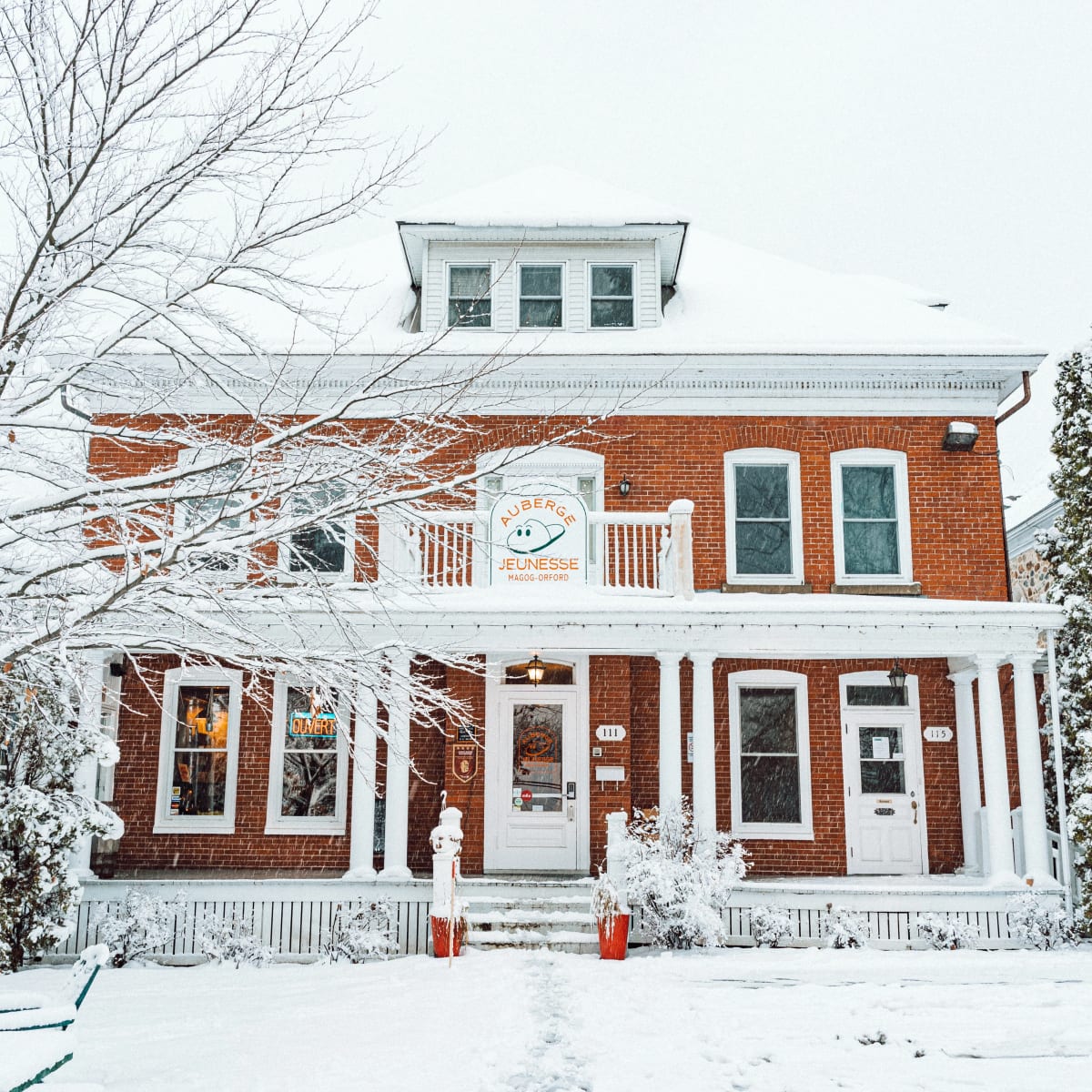 Winter at the Auberge Jeunesse Magog-Orford