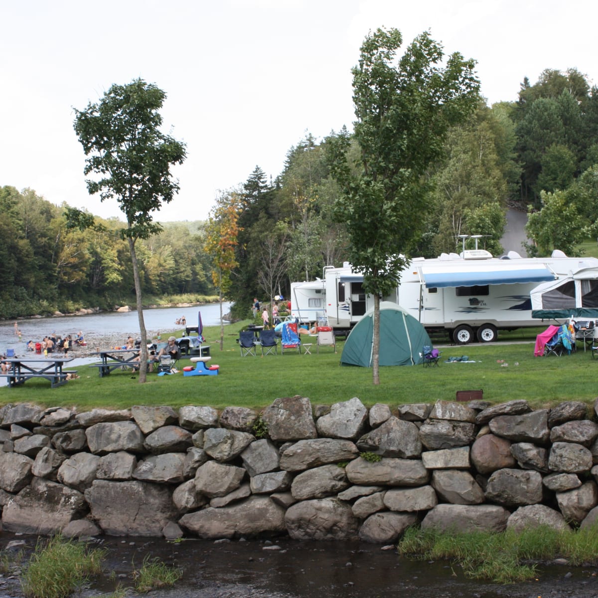Camping la Jolie Rochelle | Québec Vacances