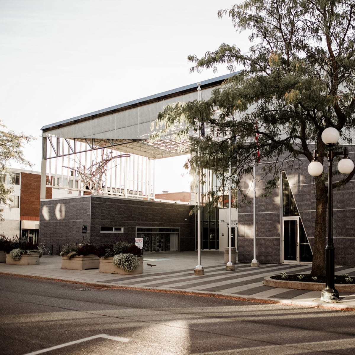 centre_des_arts_juliette_lassonde_1