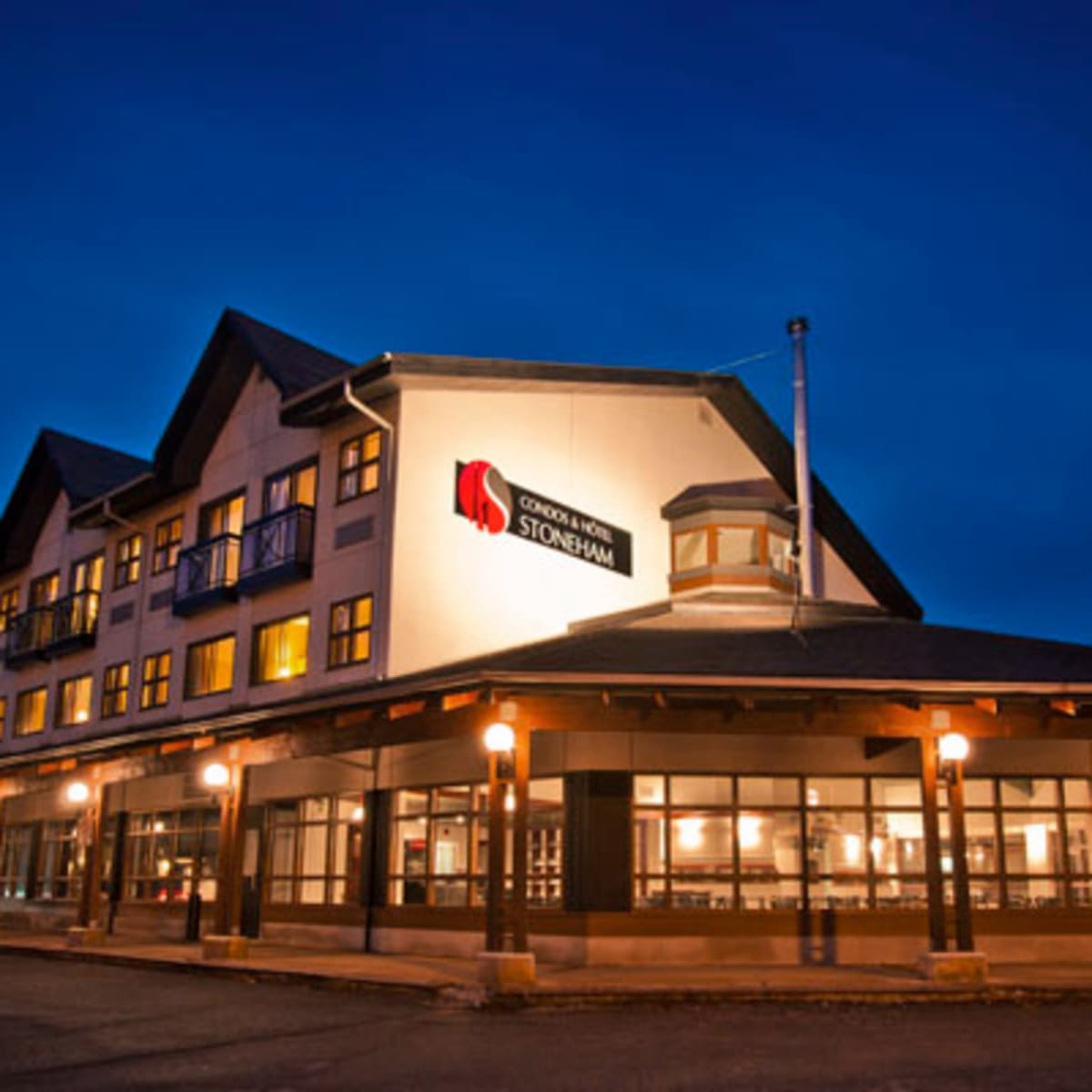 condos__hotel_stoneham_3