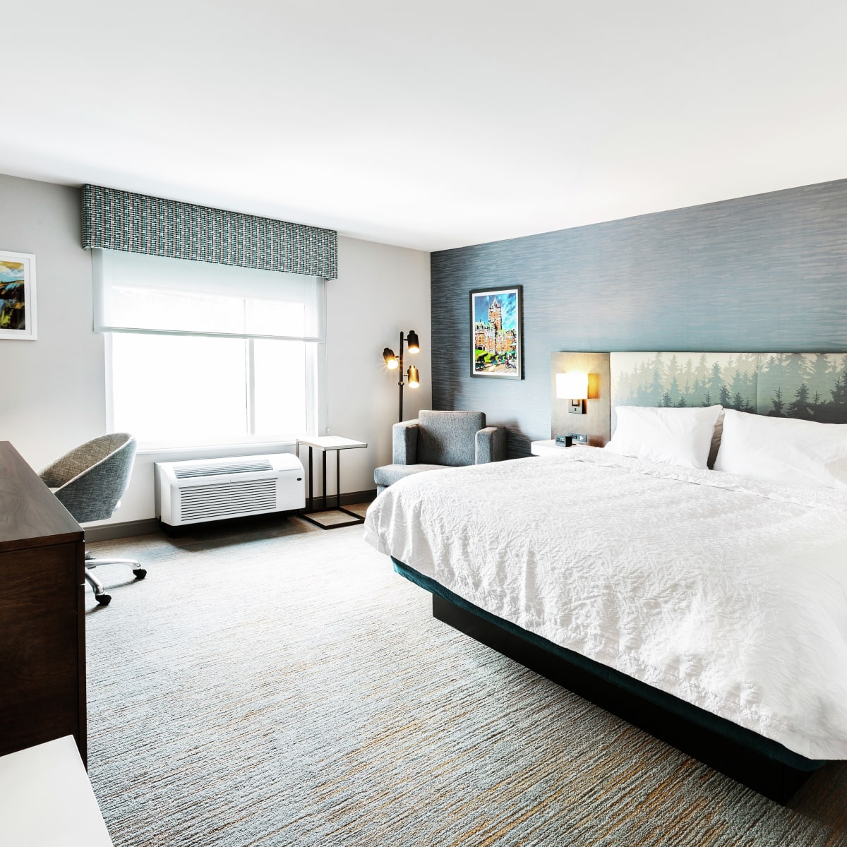 hampton_inn__suites_by_hilton_quebec_city_beauport_1