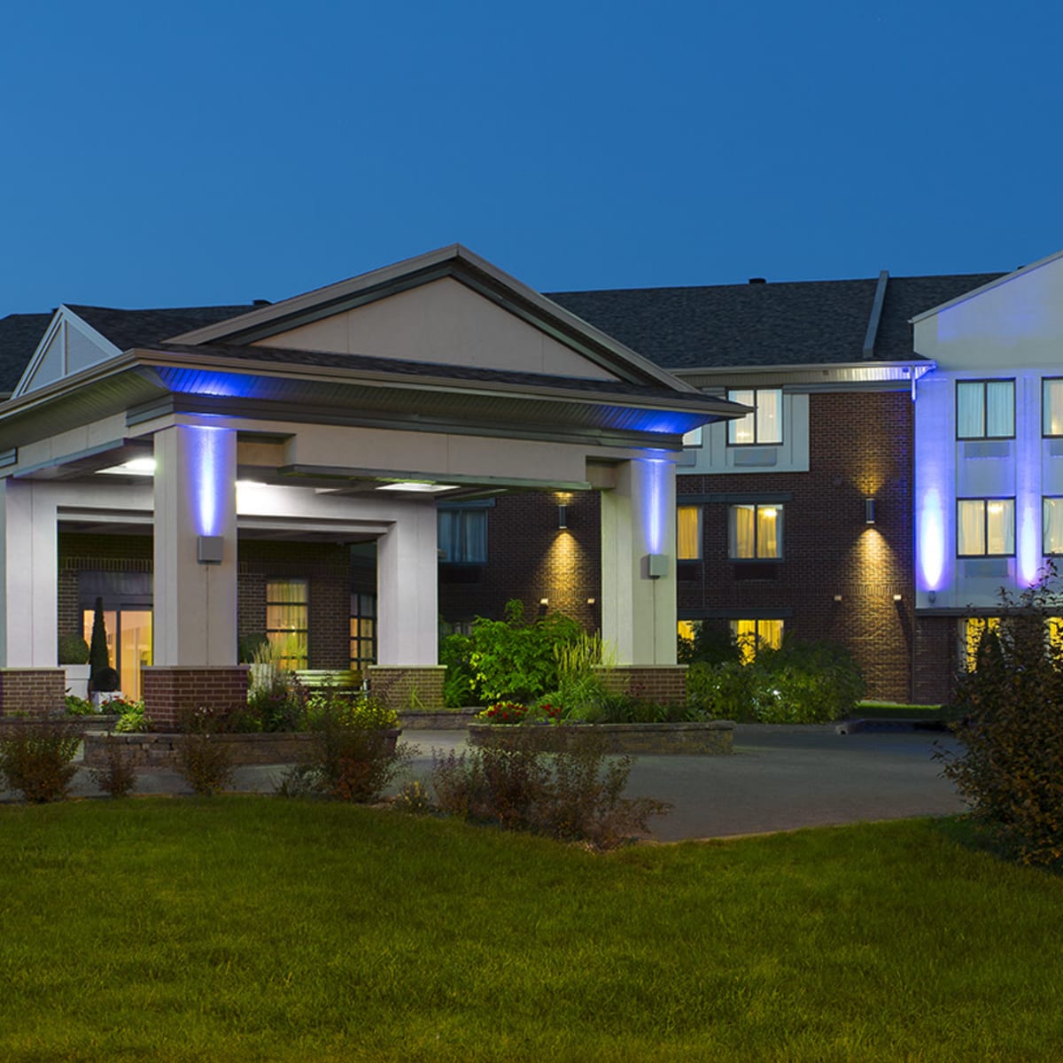 holiday_inn_express_quebec_1