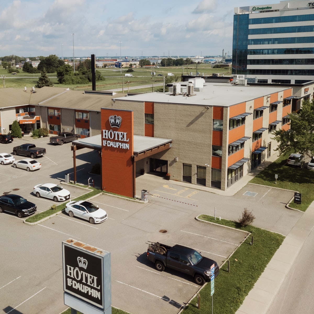 hotel_dauphin_st_hyacinthe_1