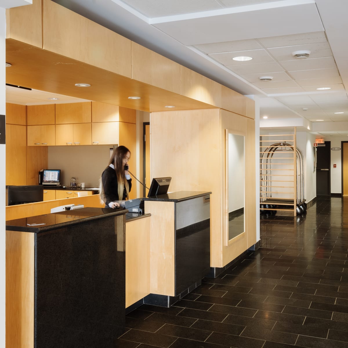 hotel_dauphin_st_hyacinthe_1_h