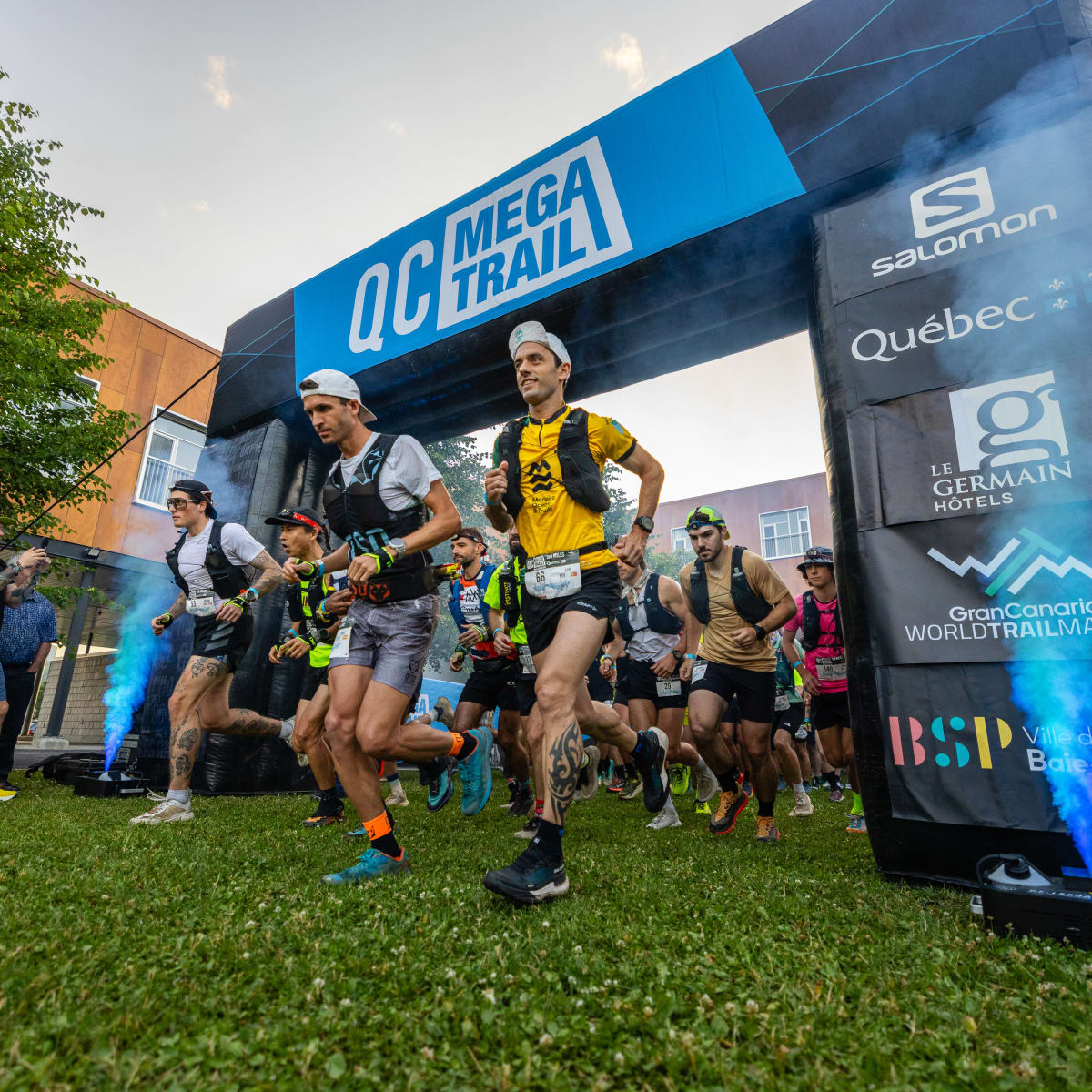 Start line at Québec Mega Trail.