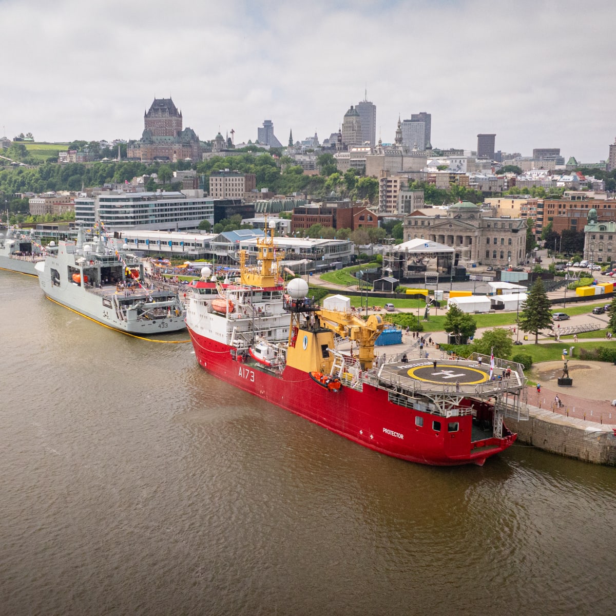 Rendez-vous naval de Québec.