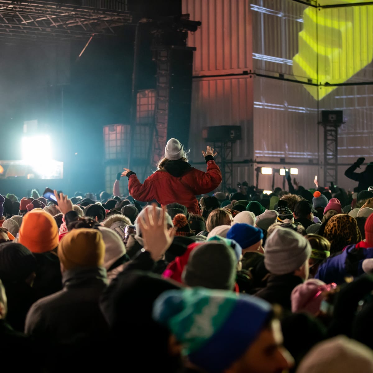 Enjoy winter festivals!