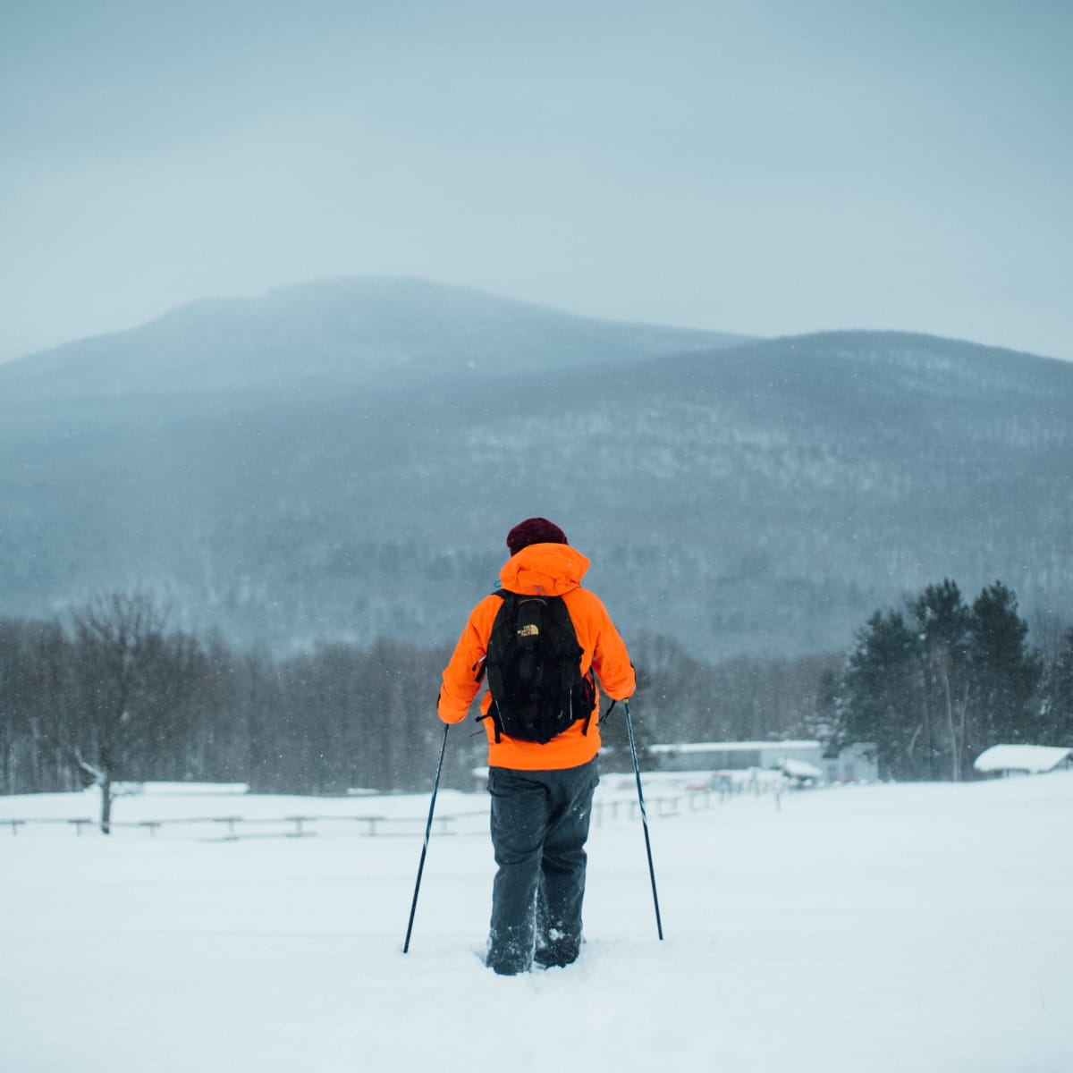 Randonneur en hiver au Mont Sutton