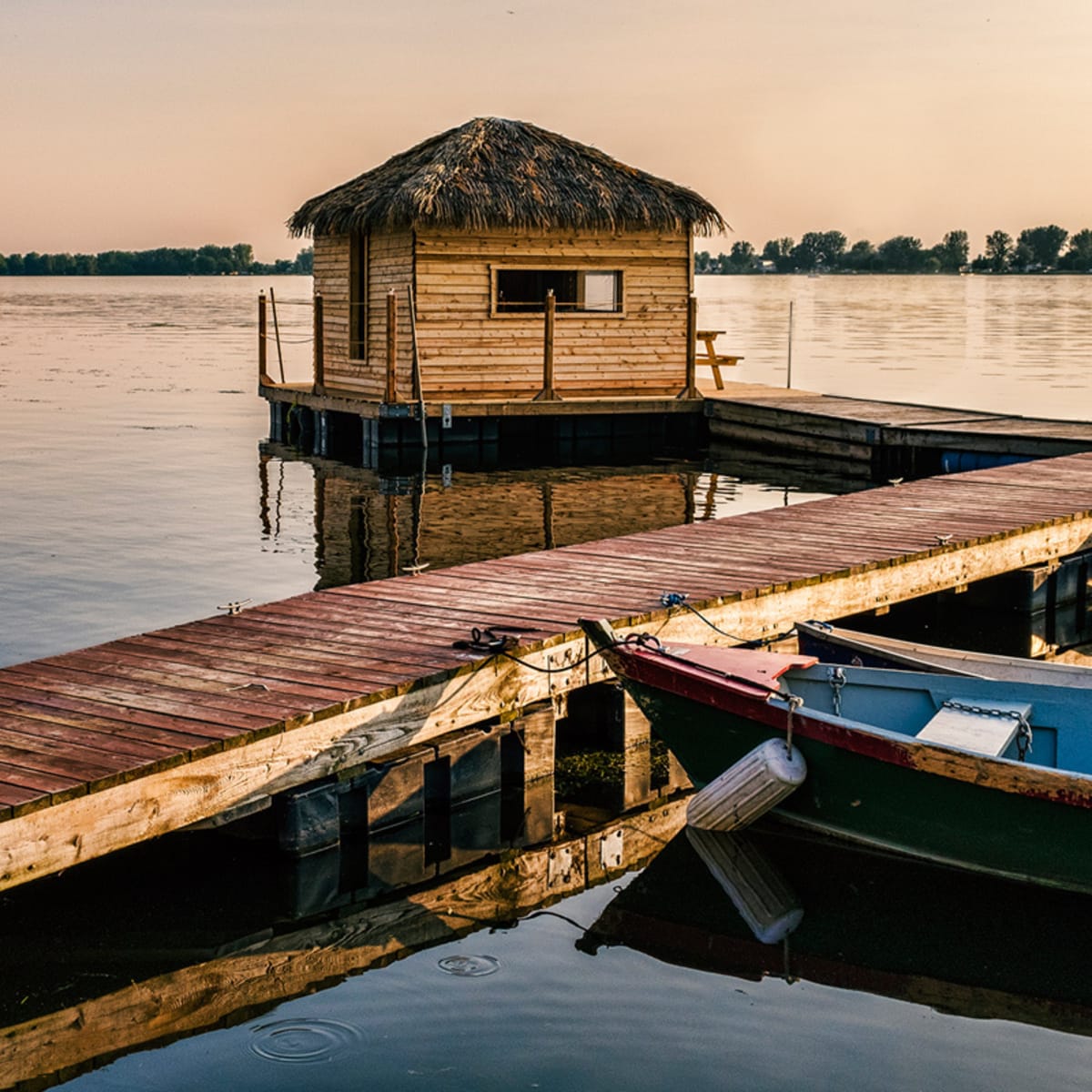 Hut on the water at Domaine Pourki.