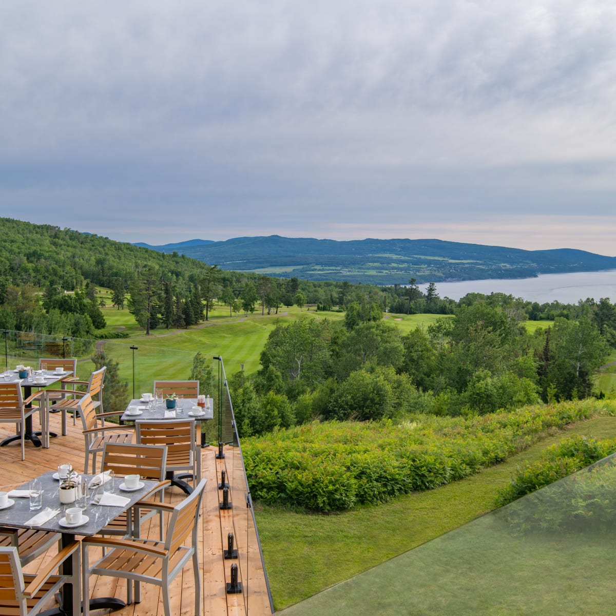 The Point Cardinal Restaurant at Fairmont Le Manoir Richelieu
