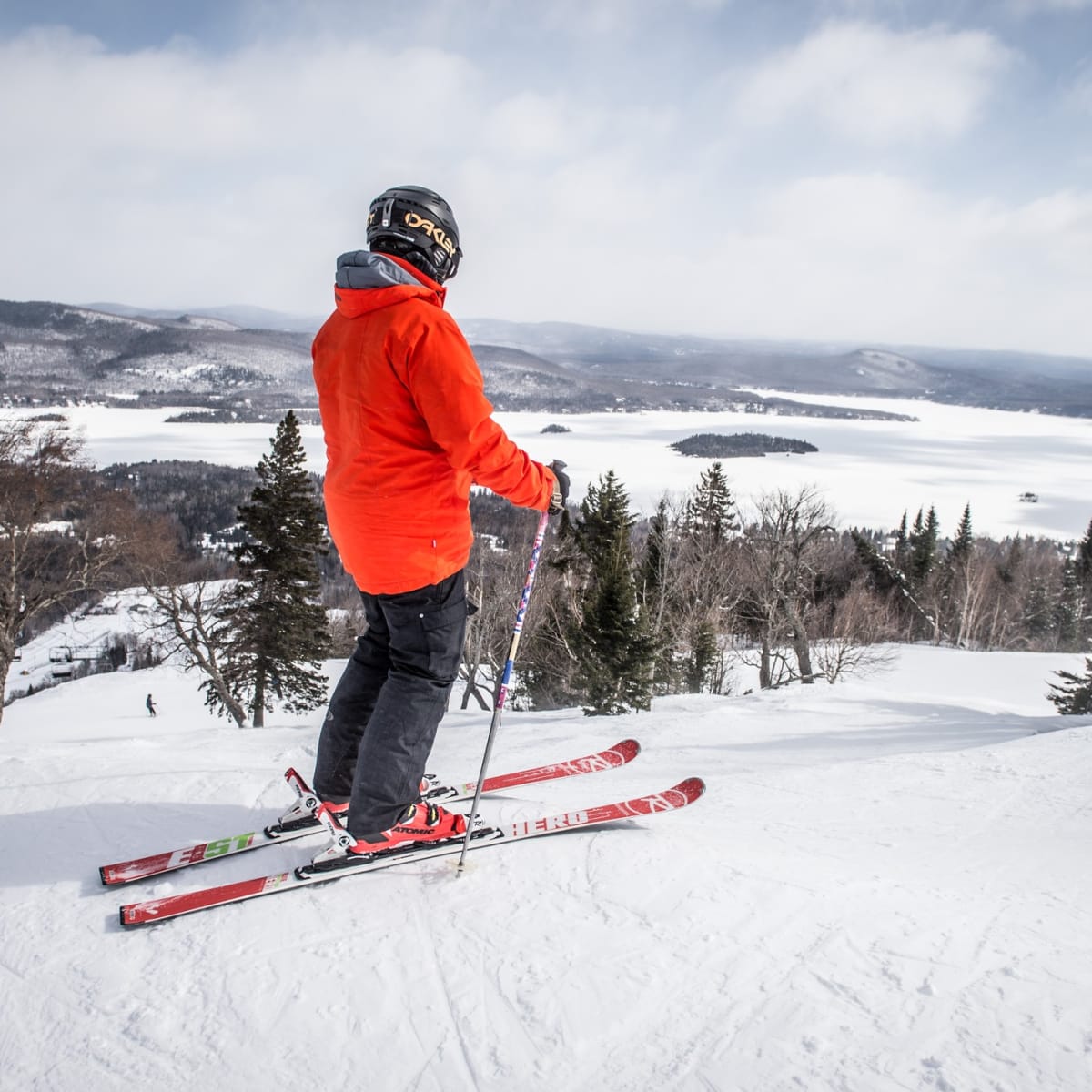 Skiier at Ski La Réserve.