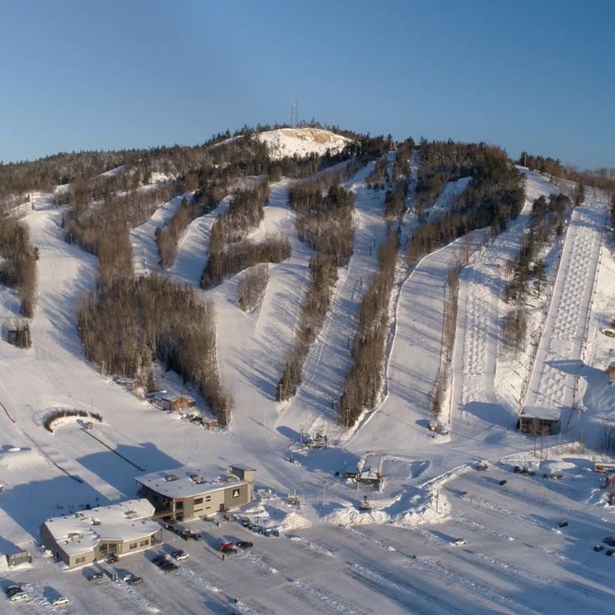 Val Saint-Côme ski resort in winter.