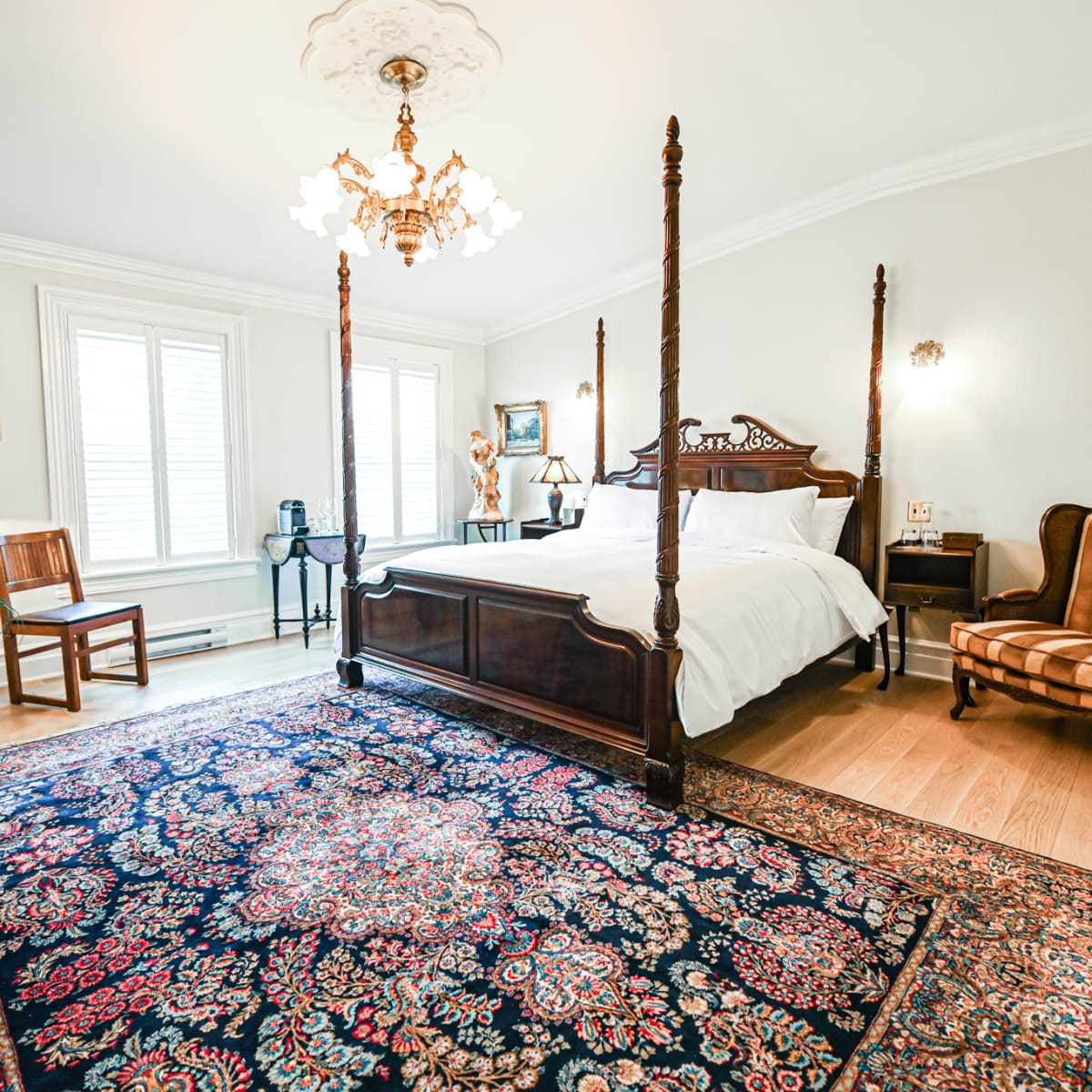 Room of the StoveHaven le Manoir.