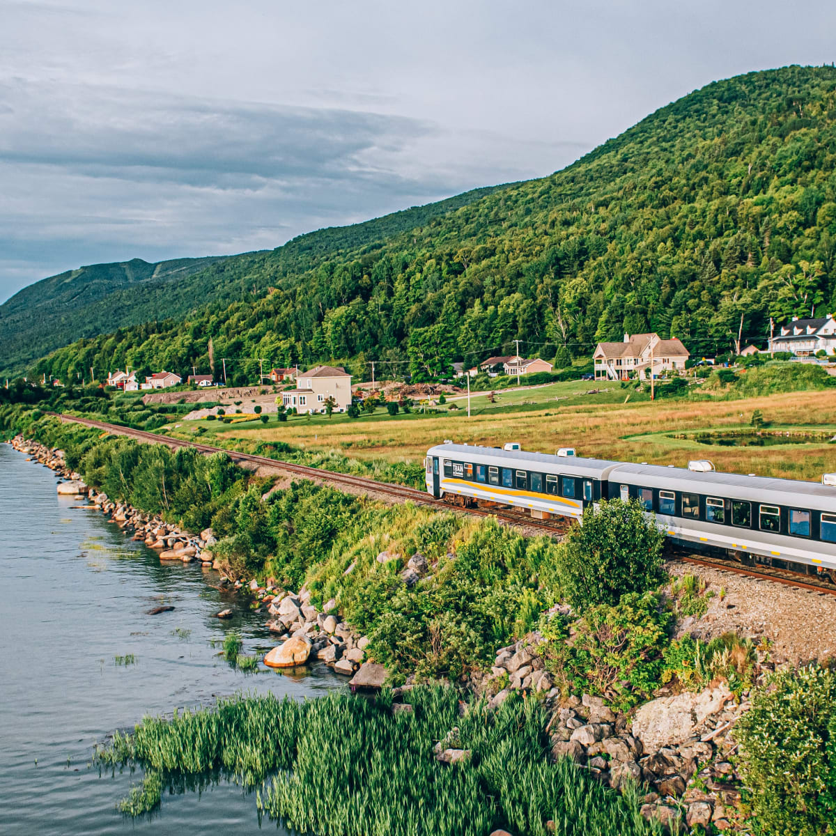 Train de Charlevoix: Why not explore Charlevoix by train? 