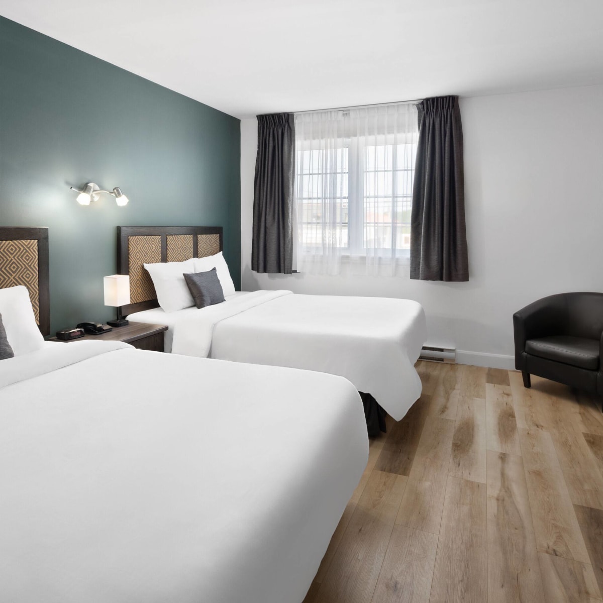 Travelodge by Wyndham Roberval - Room with two beds