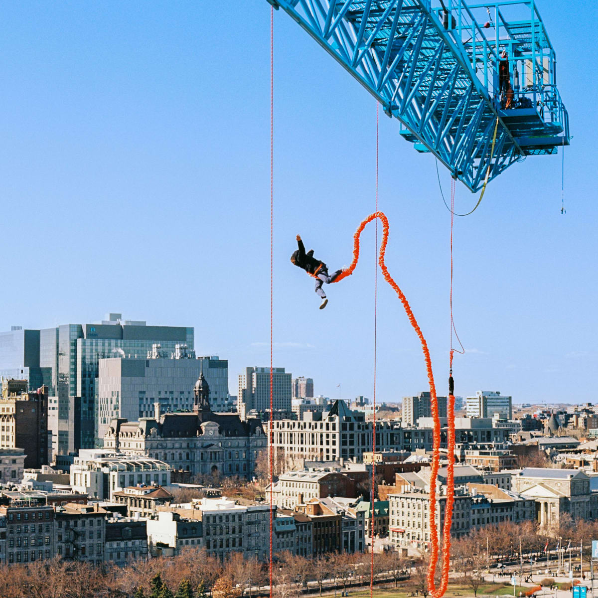 Bungee dans le Vieux-Port.