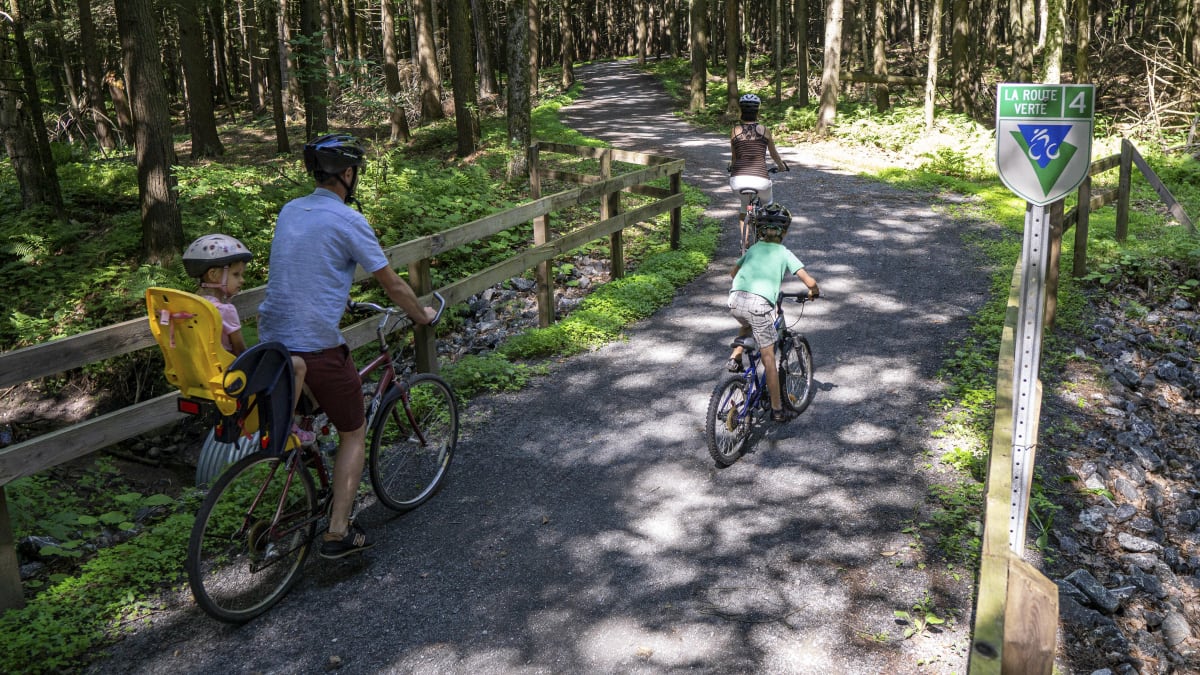 Famille à vélo - Drummondville
