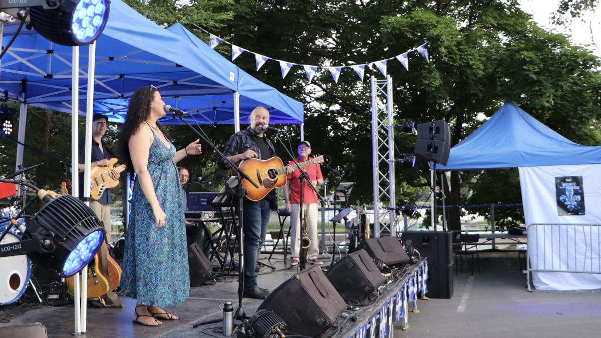Québec’s National Holiday in Sainte-Anne-de-Bellevue: show