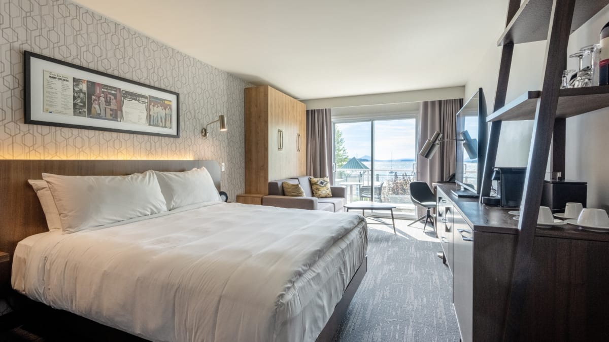 Hotel room with a view of the lake.