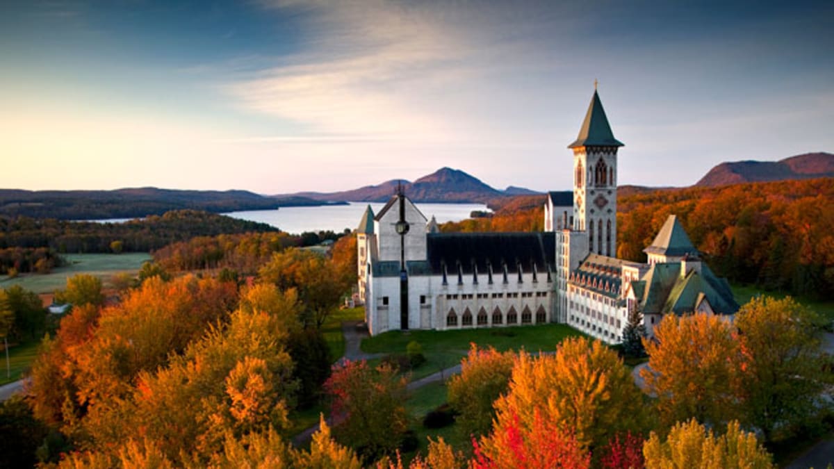 Abbaye de
                Saint-Benoit-du-Lac