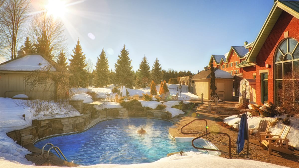 Auberge Godefroy’s heated outdoor pool