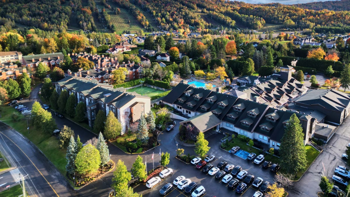 The Saint-Sauveur Valley in the fall.