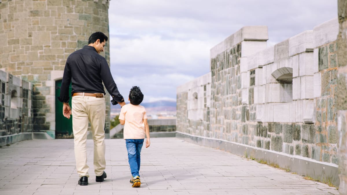 A father and his son on Québec City's fortified walls.