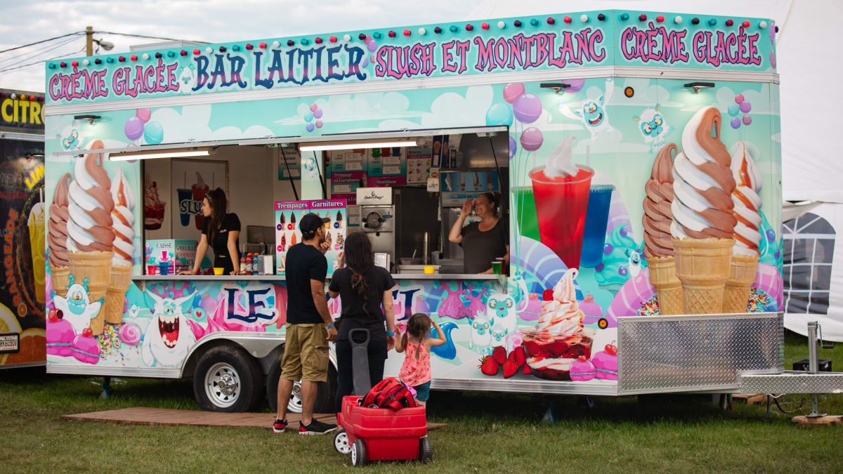 Street food truck at the International Balloon Festival