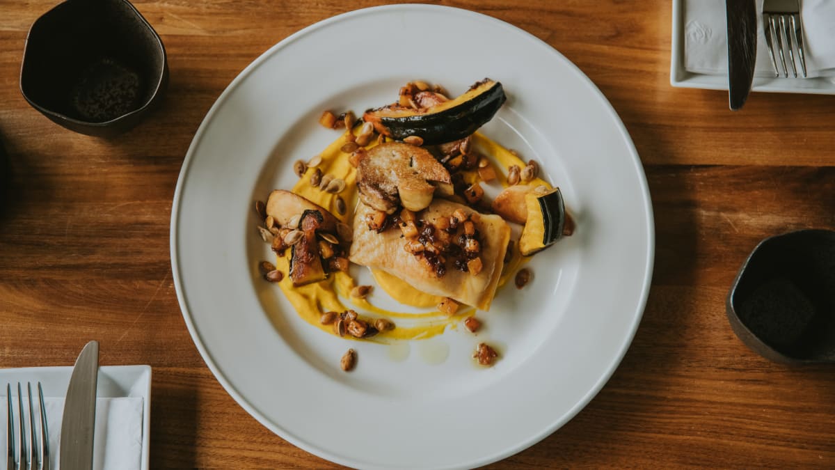 Assiette gourmande à l'Auberge des Glacis.
