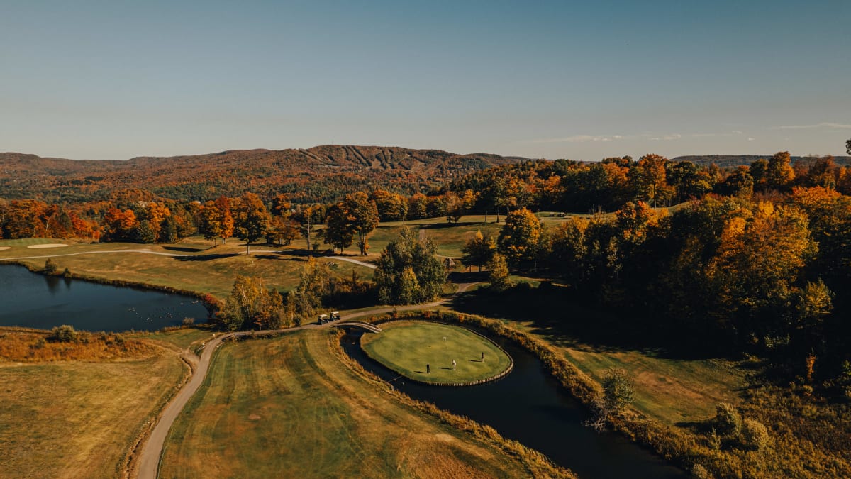 Golf Mont Gabriel en automne.